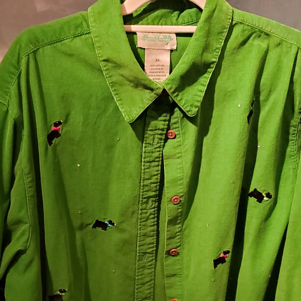 Quacker Factory Green Button-Down Shirt with Embroidered Dogs - Picture 8 of 9